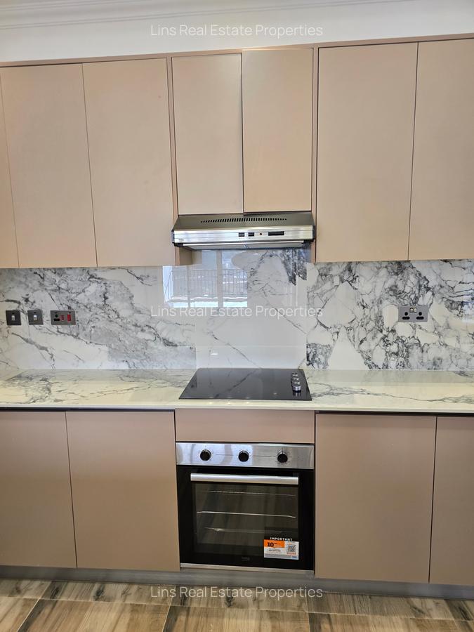 2 Bed Apartment with En Suite in Brookside - 7