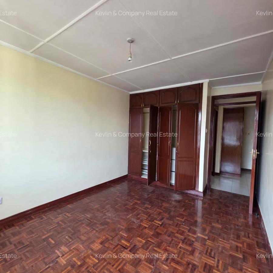 3 Bed Apartment with En Suite in Kilimani - 10