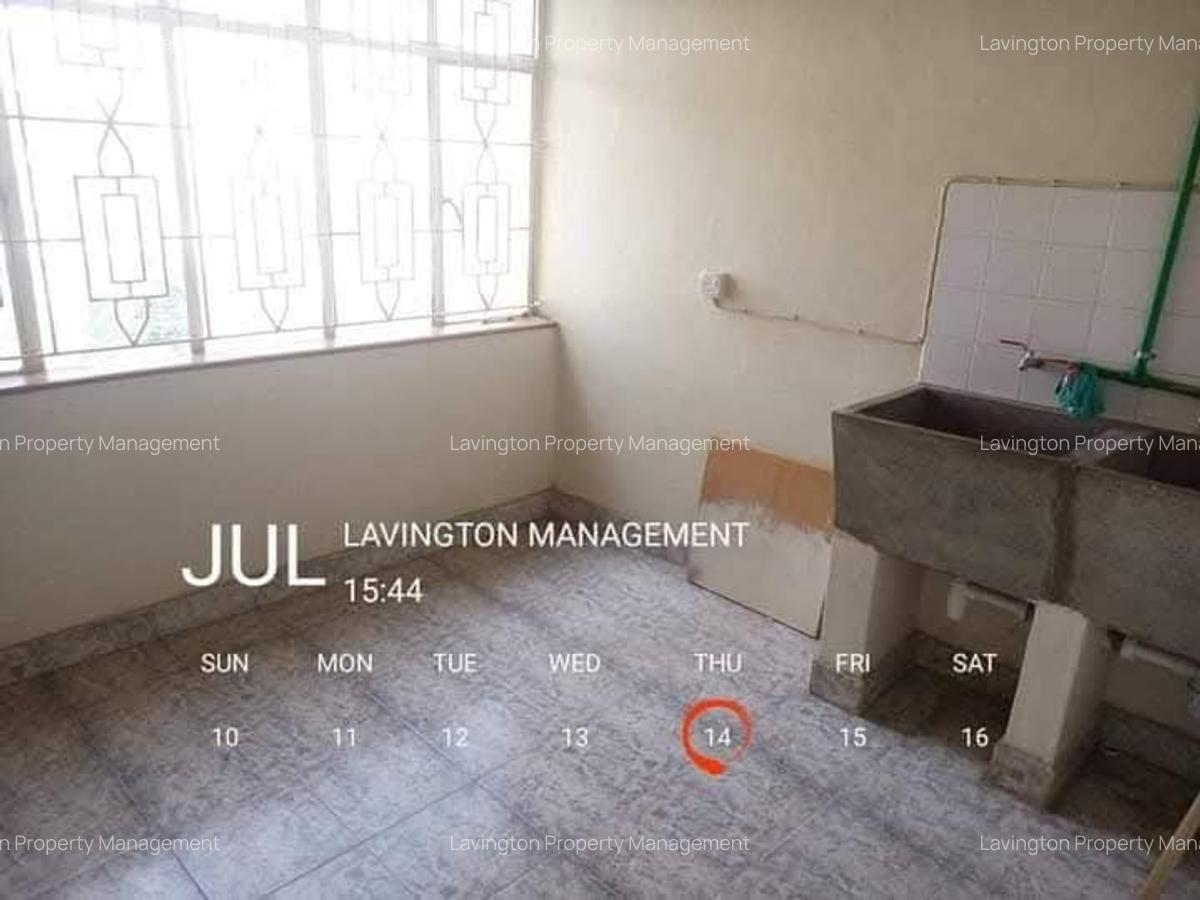 3 Bed Apartment with En Suite at Valley Arcade - 19