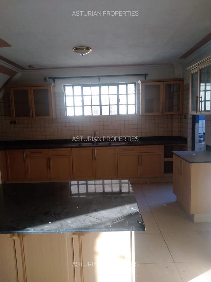 2 Bed Apartment with En Suite in Waiyaki Way - 1