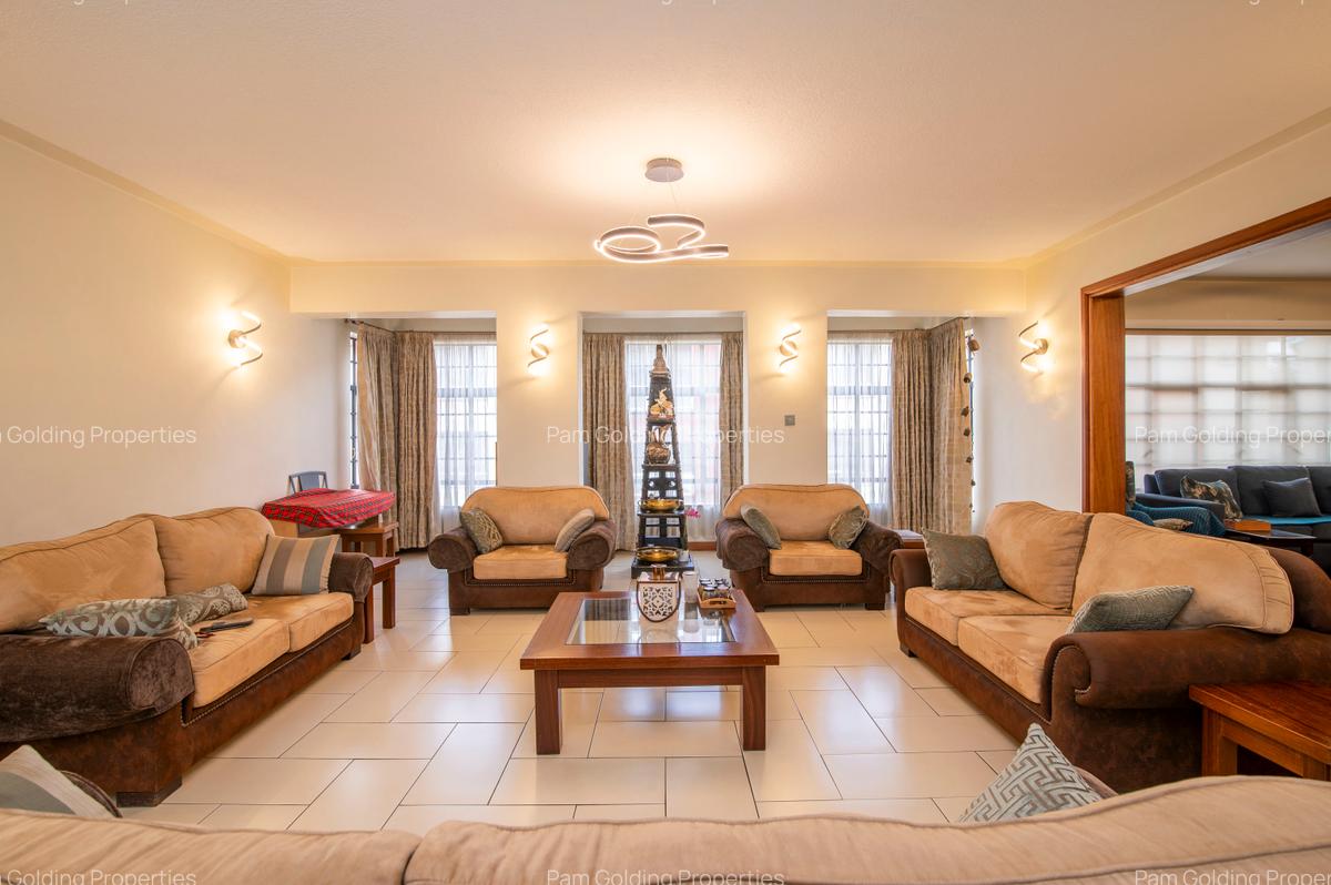 4 Bed Apartment with En Suite at General Mathenge - 3