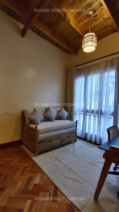 2 Bed Villa with En Suite in Kyuna - 4