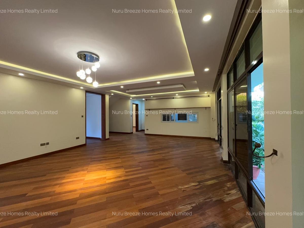 5 Bed Townhouse with En Suite in Kileleshwa - 18