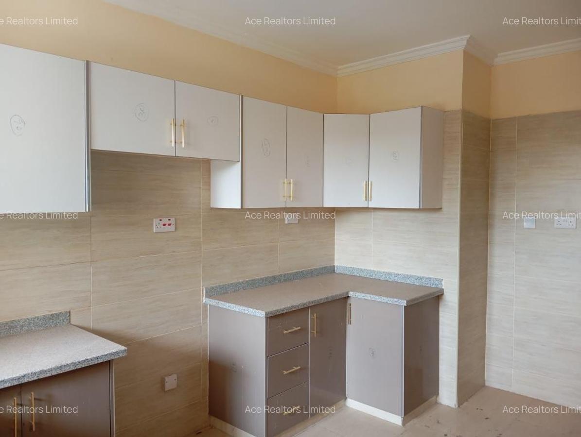 2 Bed Apartment with En Suite at Lavington Estate - 6