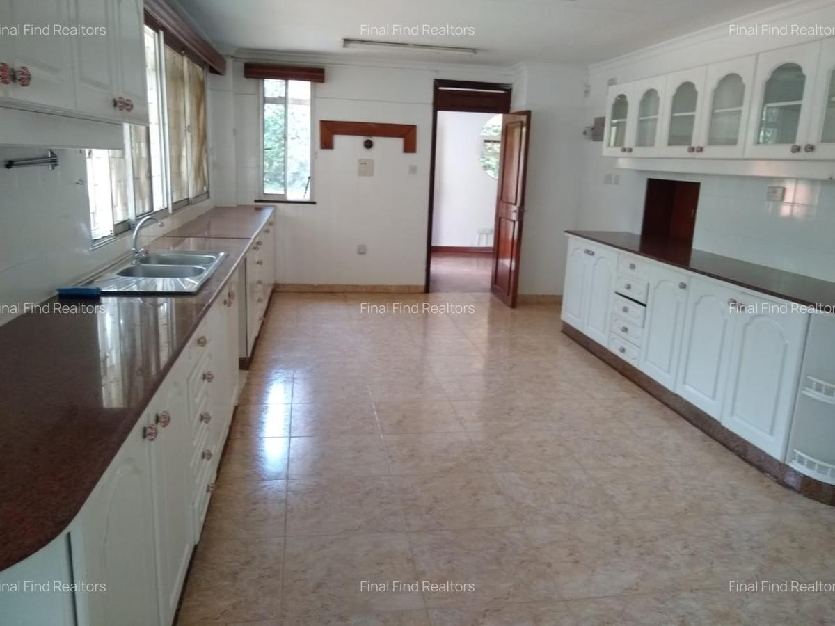 4 Bed House with Garden in Runda - 10