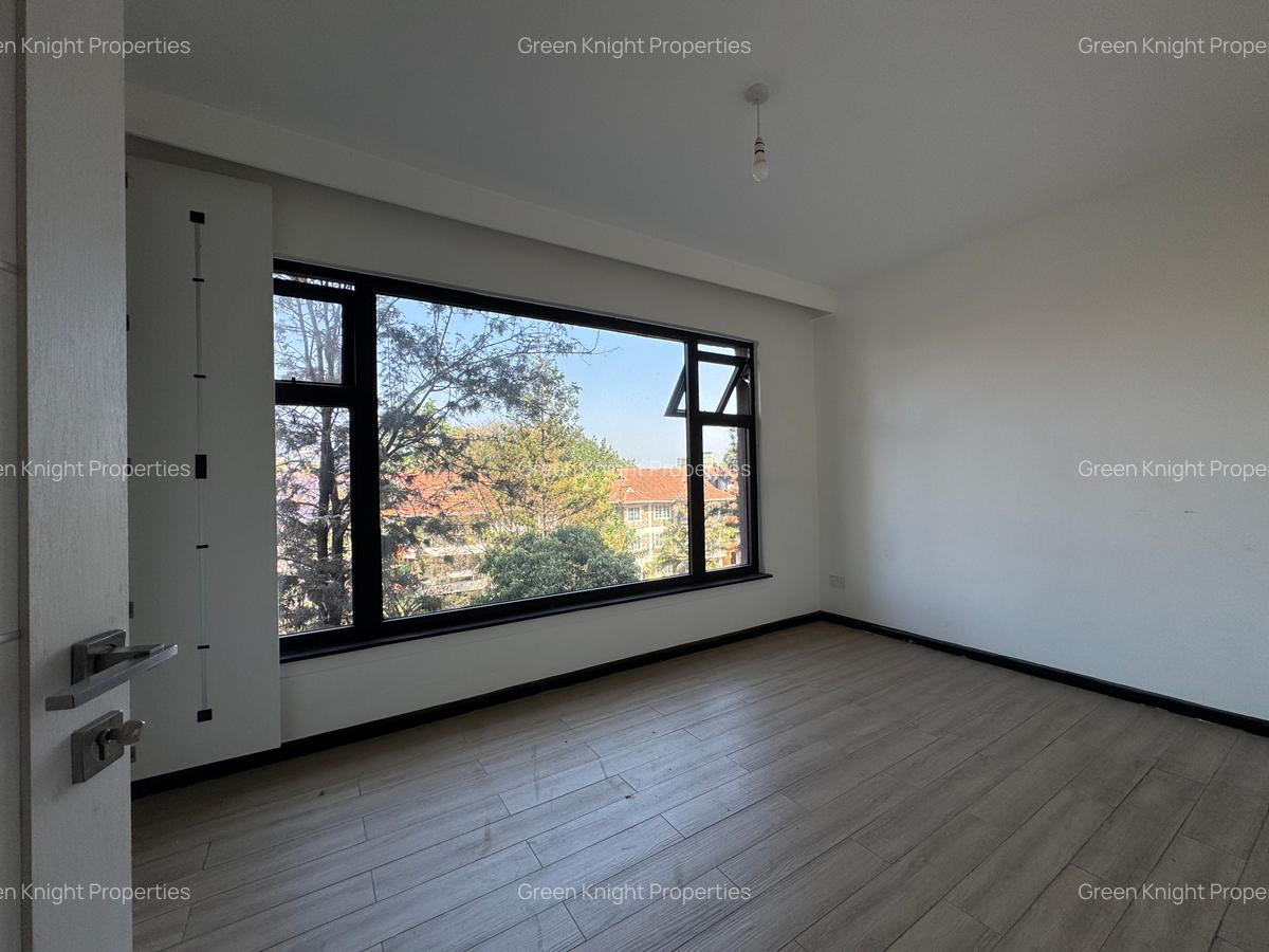 Serviced 2 Bed Apartment with En Suite in Lavington - 4