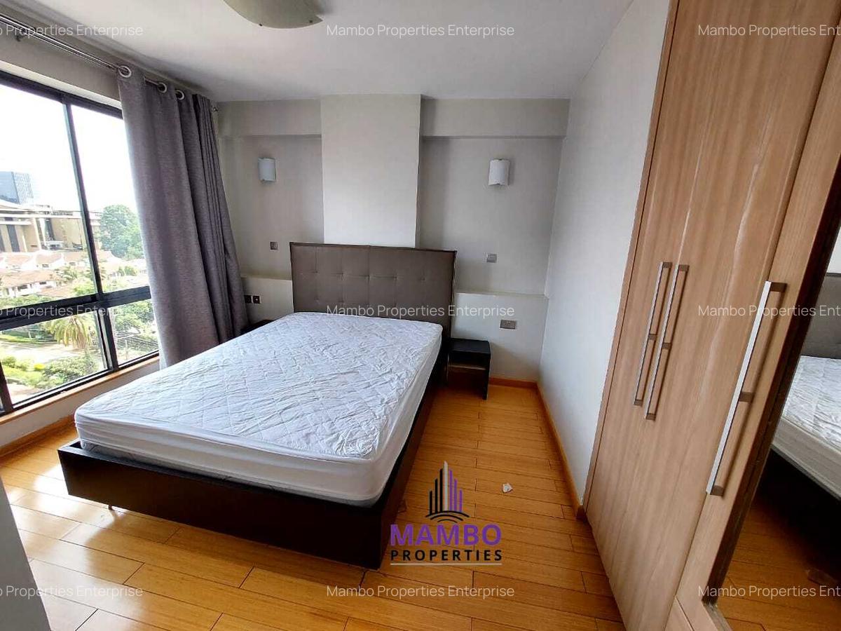 Serviced 2 Bed Apartment with En Suite at Brookside Drive - 5