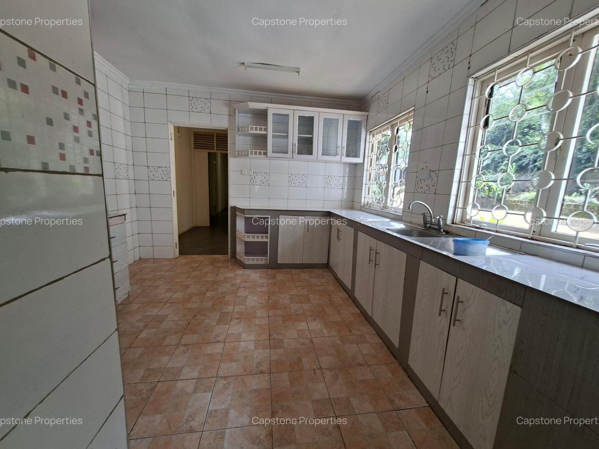 4 Bed House with En Suite in Kyuna - 5