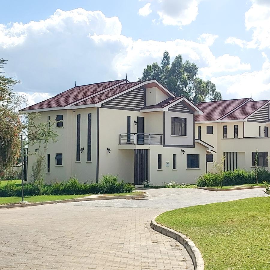 4 Bed Townhouse with Swimming Pool at Off Mombasa Road - 1