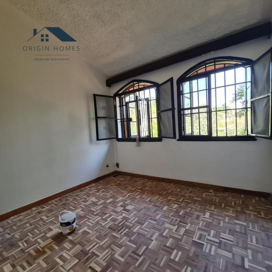 4 Bed Townhouse with En Suite at Westlands - 6