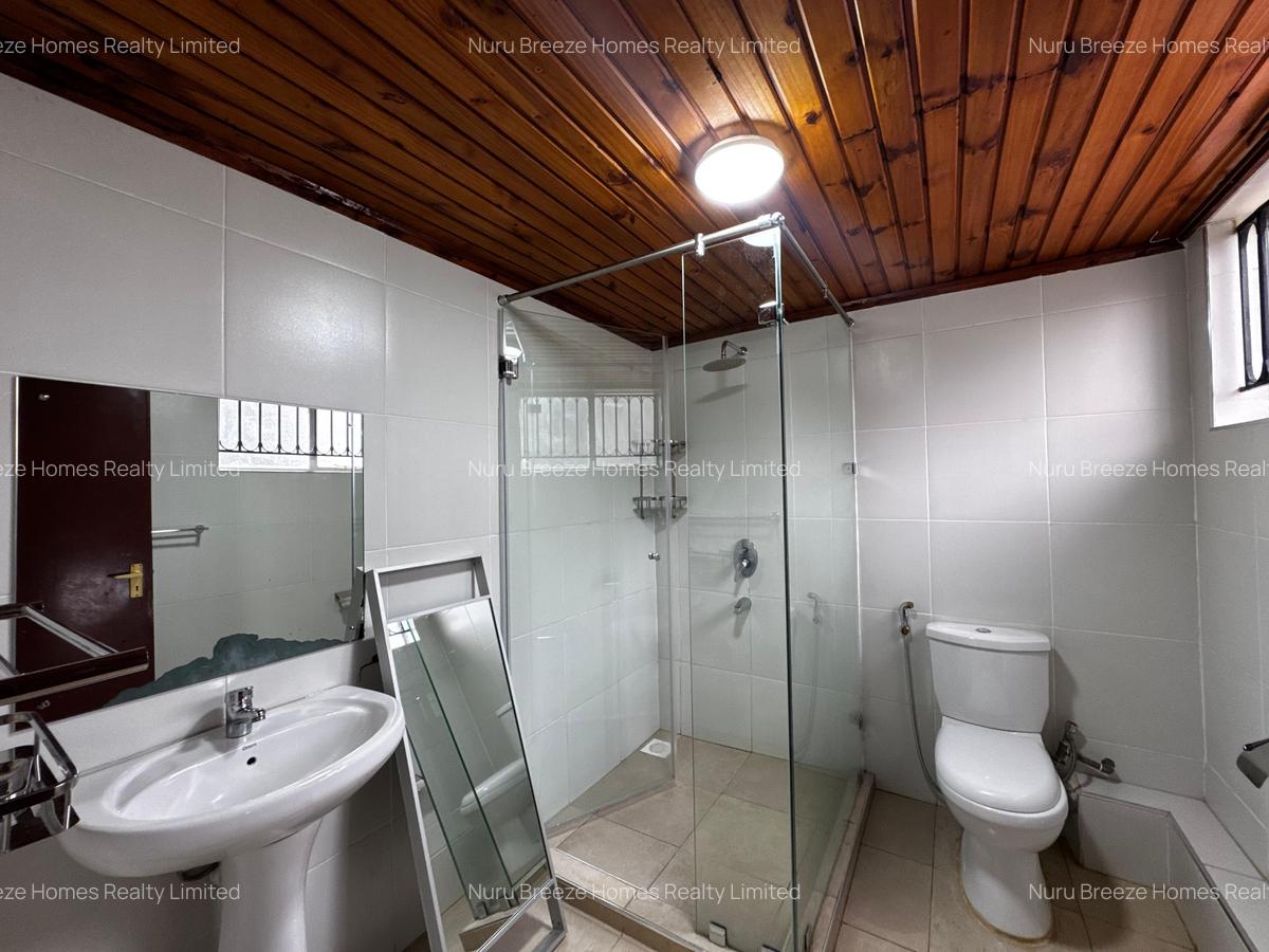 4 Bed House with En Suite in Gigiri - 13