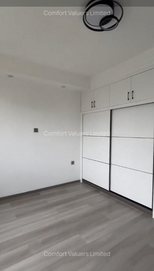 1 Bed Apartment with En Suite at Riverside Drive - 6