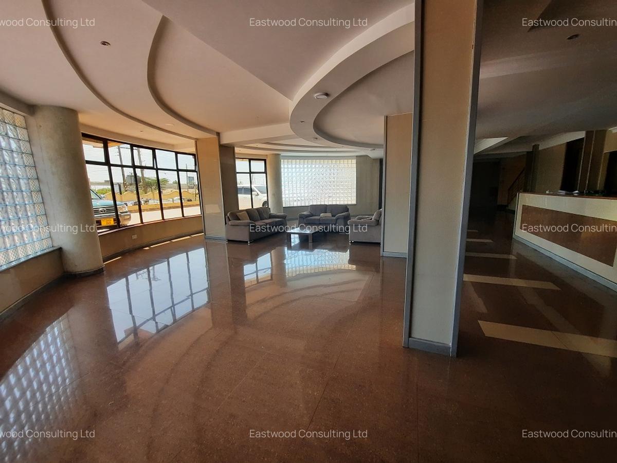 1 Bed Apartment with En Suite at Mombasa Road - 8