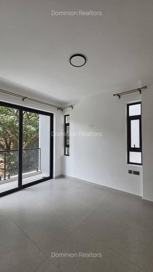 2 Bed Villa with En Suite in Westlands Area - 2