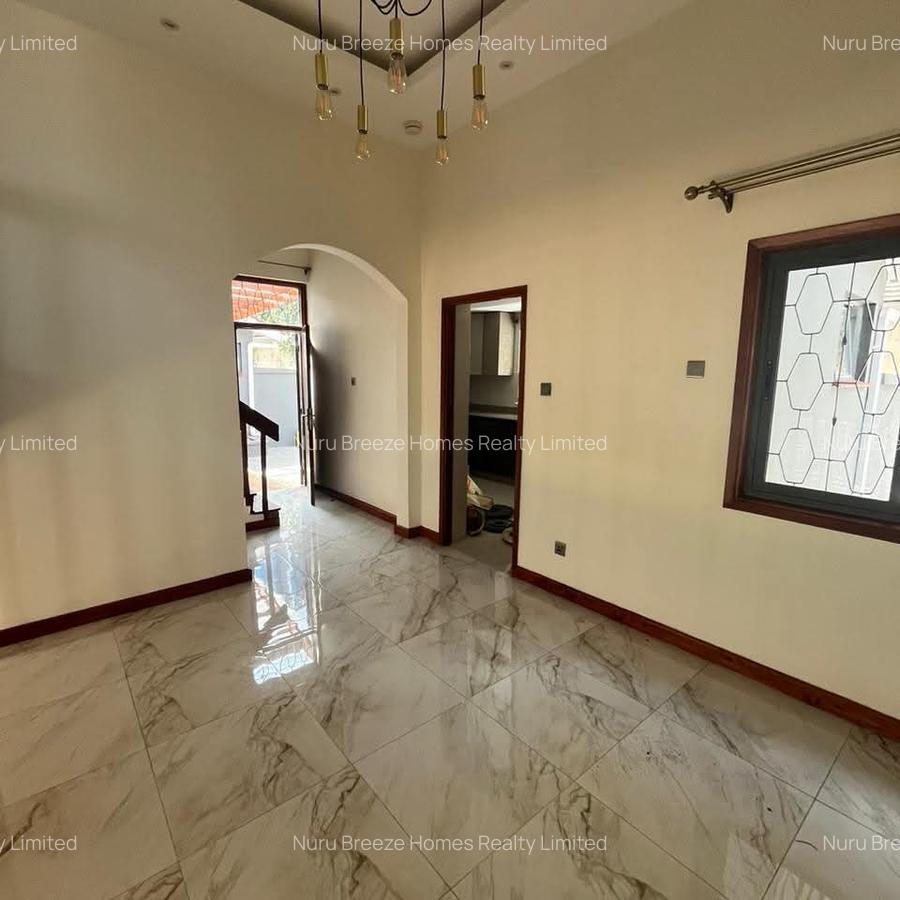 4 Bed Townhouse with En Suite in Westlands Area - 8