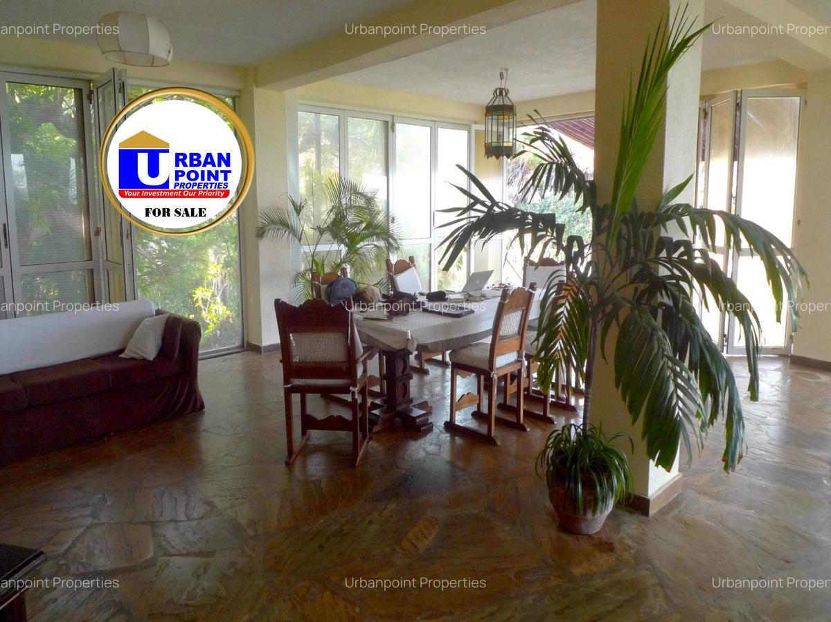 4 Bed House with En Suite in Malindi - 10
