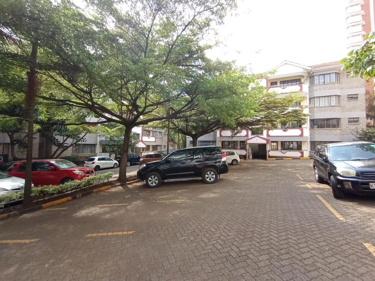 2 Bed Apartment with En Suite at Westlands Near Sarit Centre - 8