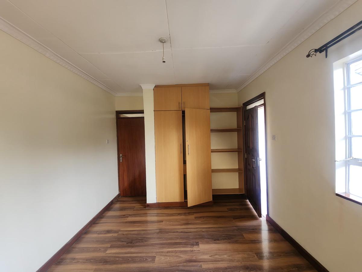 3 Bed Townhouse with En Suite in Lavington - 10