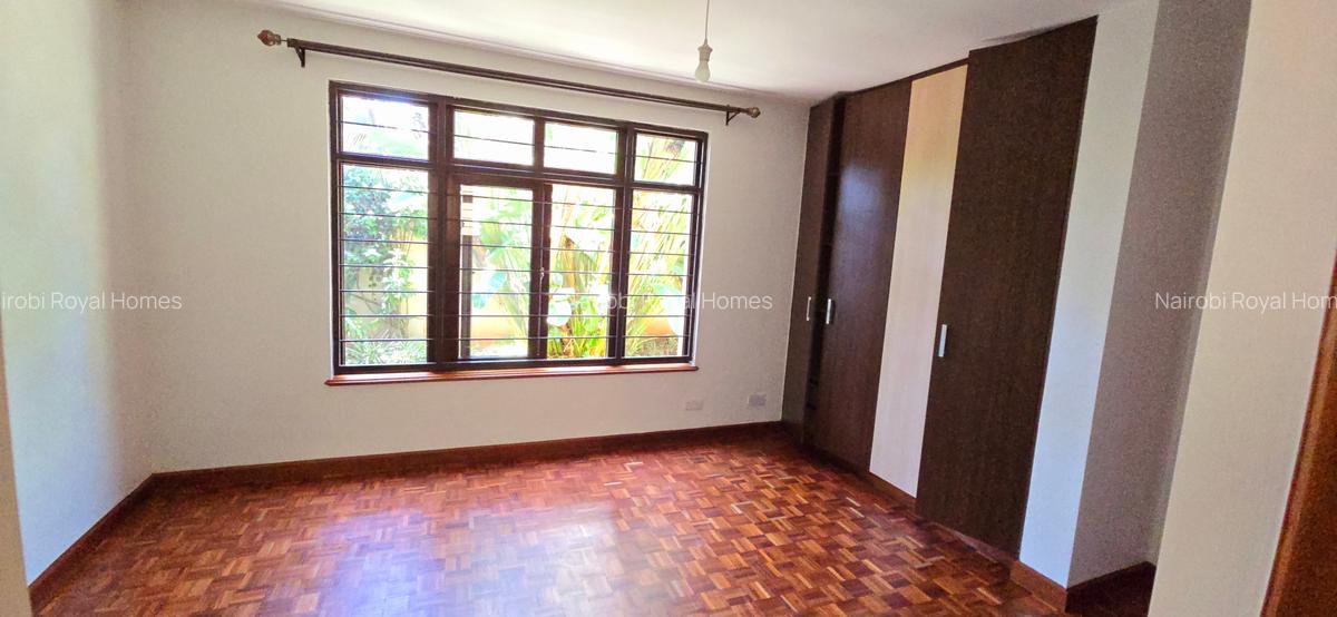 5 Bed Townhouse with En Suite at Lavington Off James Gichuru Road - 11