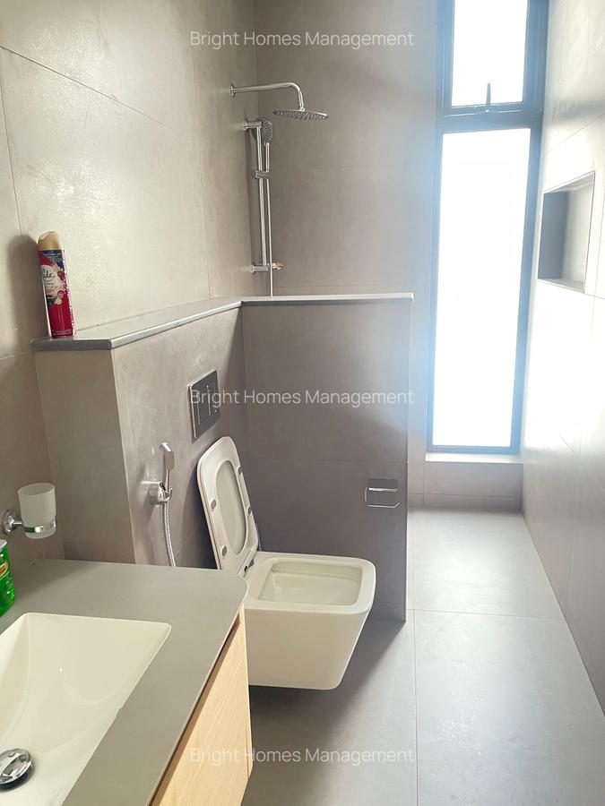 2 Bed Townhouse with En Suite in Lavington - 8