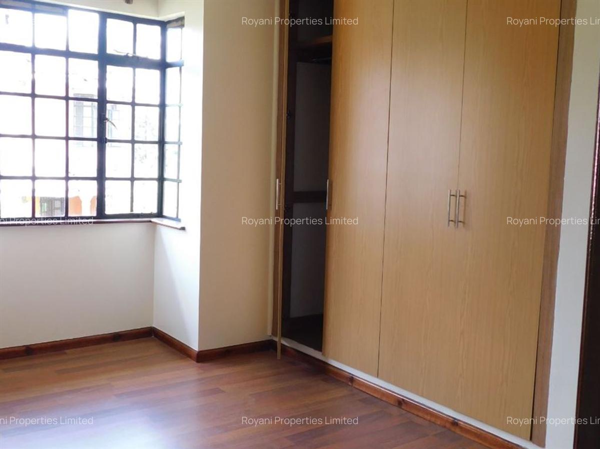 3 Bed House with En Suite at Fourways Junction Estate - 7