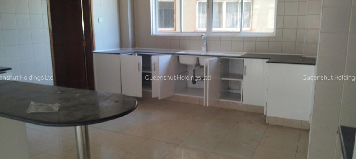3 Bed Apartment with En Suite in Westlands Area - 3