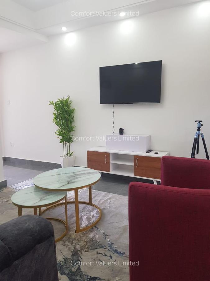 Serviced 1 Bed Apartment with En Suite at Riverside Drive - 11