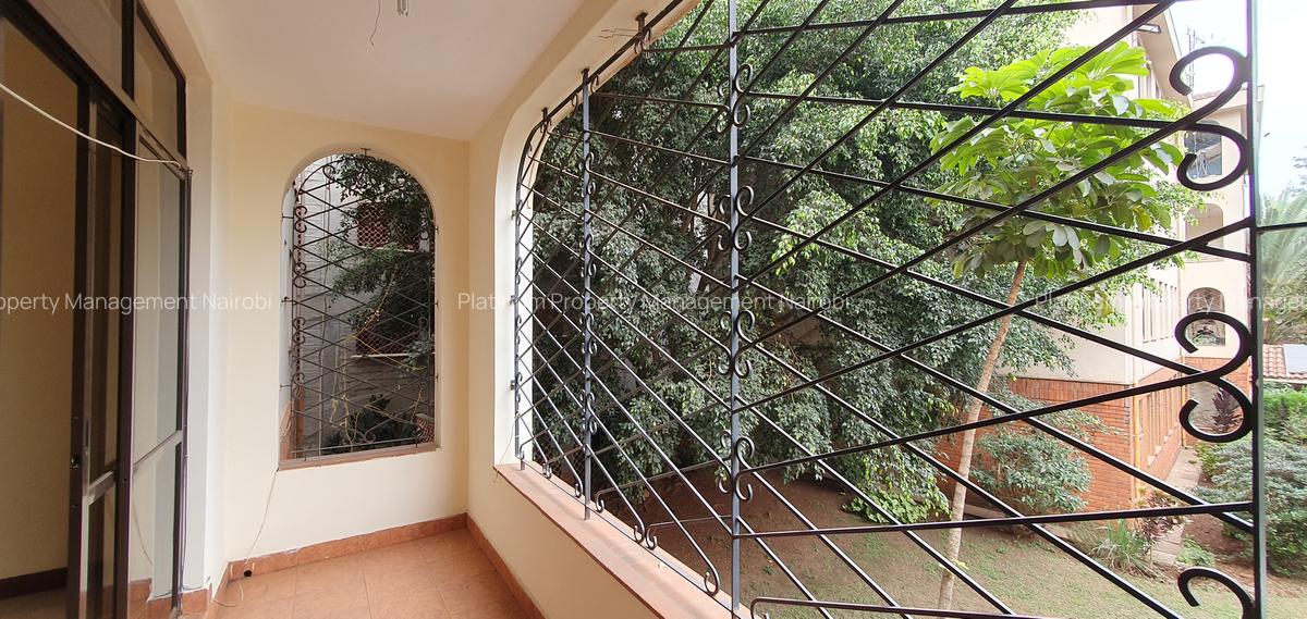 3 Bed Apartment with En Suite in Parklands - 3