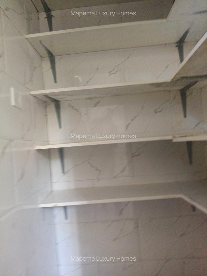 4 Bed House with En Suite at Mamba Road - 14