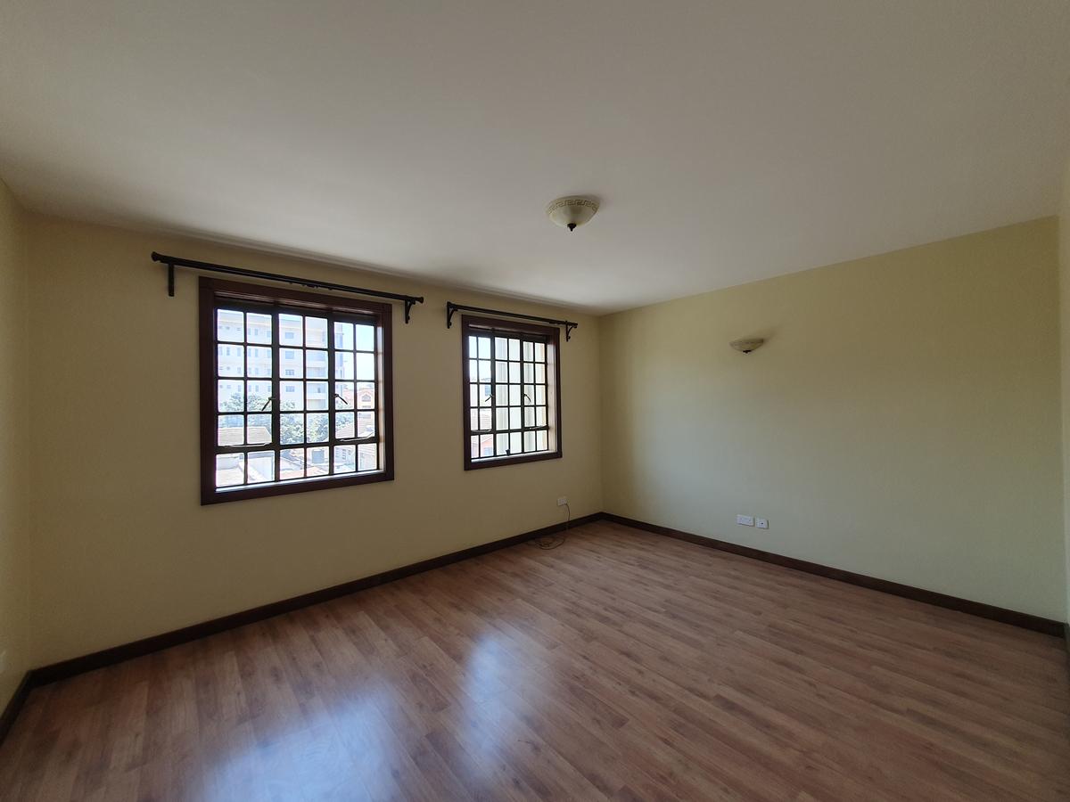 3 Bed Apartment with En Suite at Jalaram Rd - 11