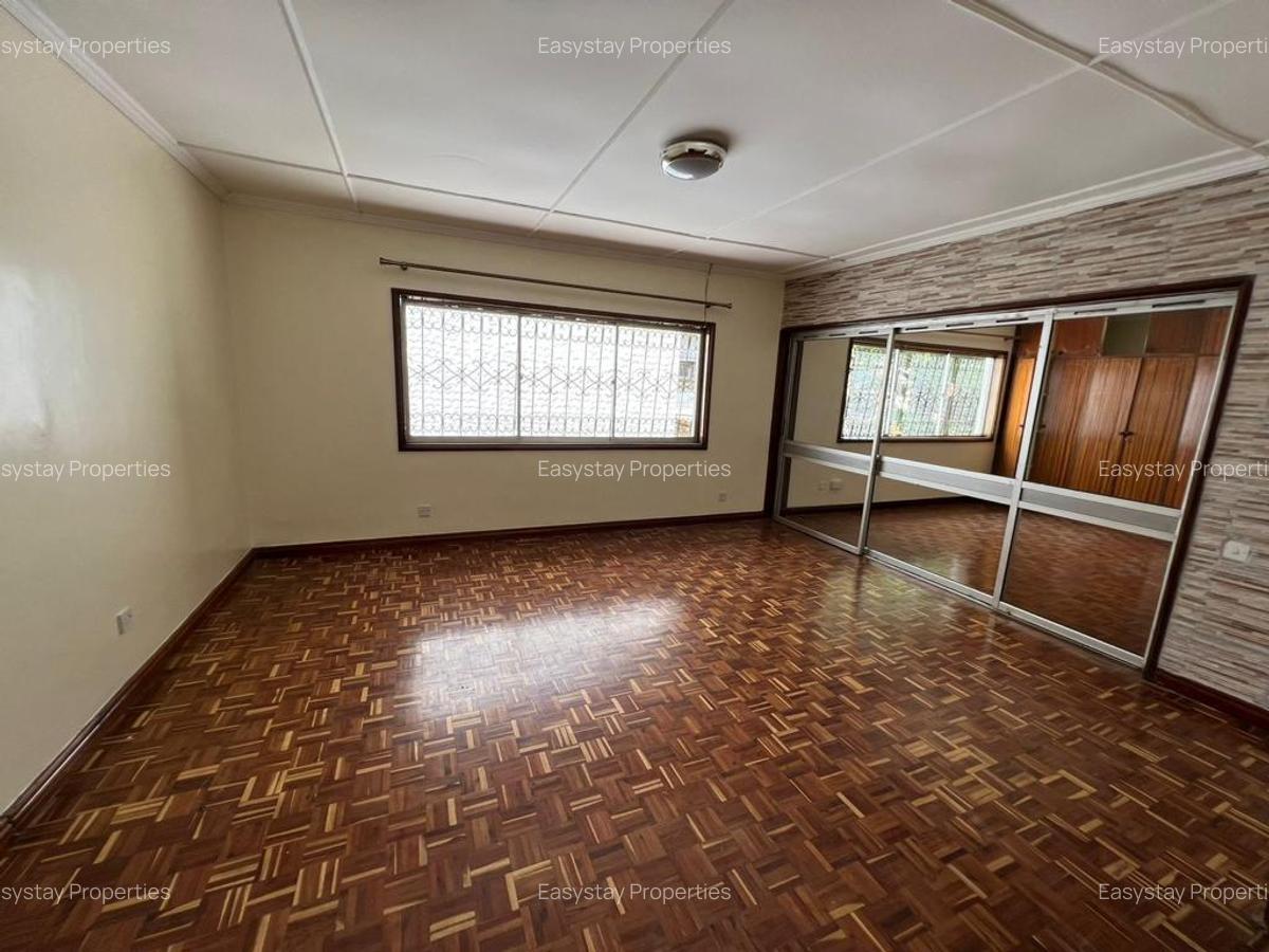 4 Bed Townhouse with En Suite in Westlands Area - 8