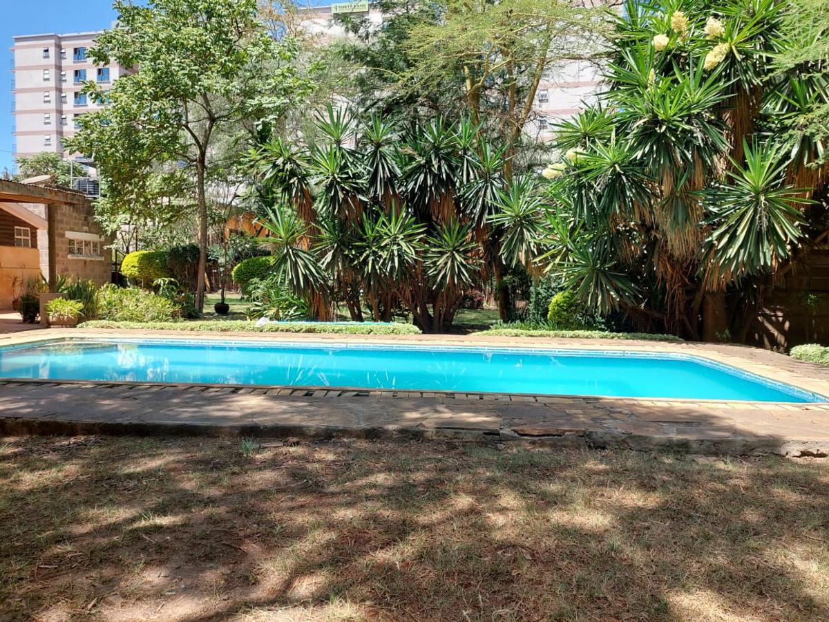 4 Bed House with Swimming Pool in Kilimani - 5