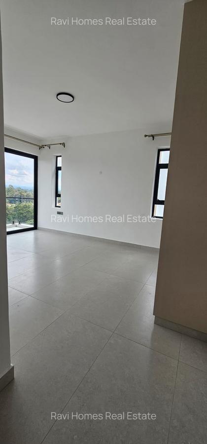 3 Bed Apartment with En Suite at Brookside Garden - 6