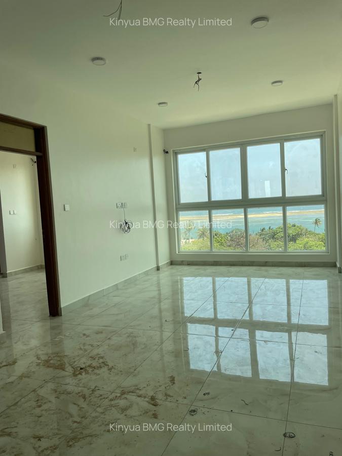 Serviced 2 Bed Apartment with En Suite in Nyali Area - 10