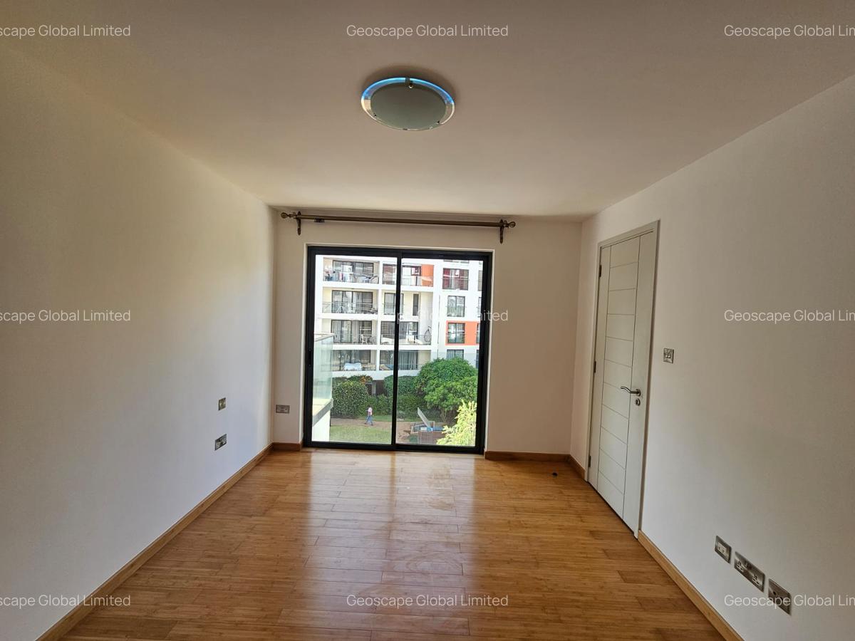 2 Bed Apartment with En Suite in Garden Estate - 1