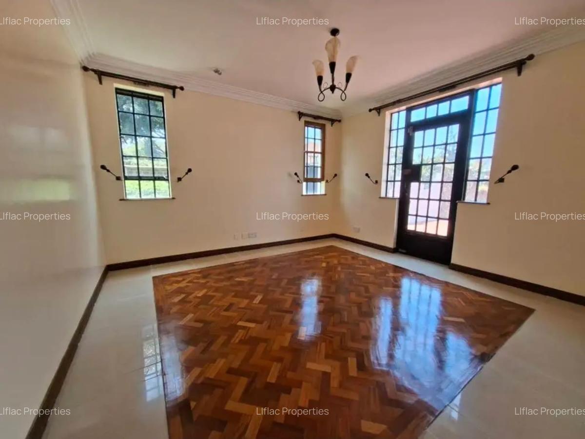 4 Bed House with En Suite in Runda - 5