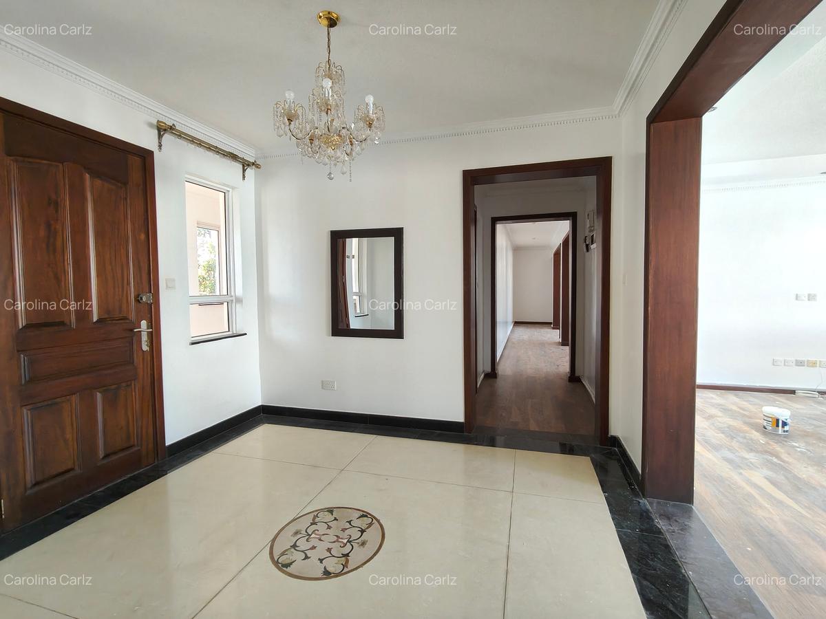 4 Bed Apartment with En Suite at Brookside Drive - 3