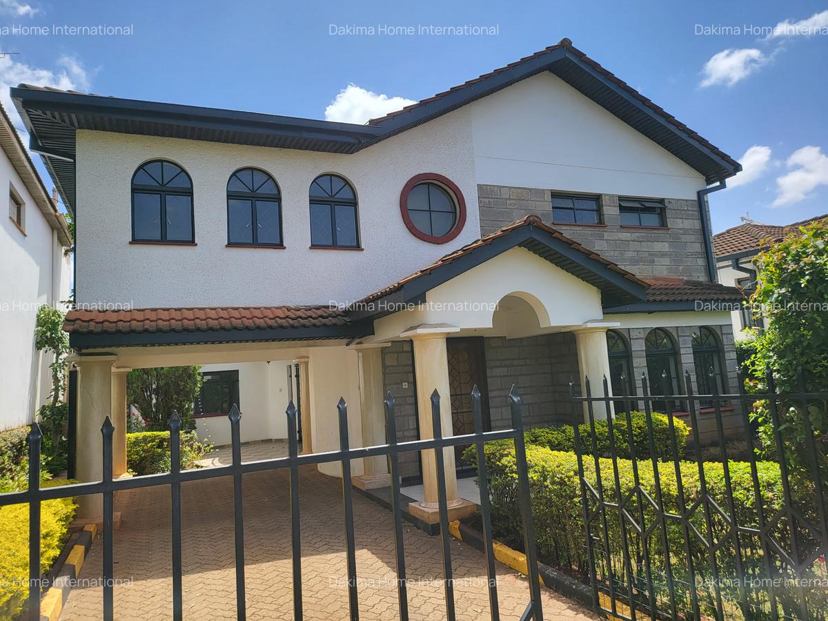 5 Bed Townhouse with En Suite in Spring Valley - 1