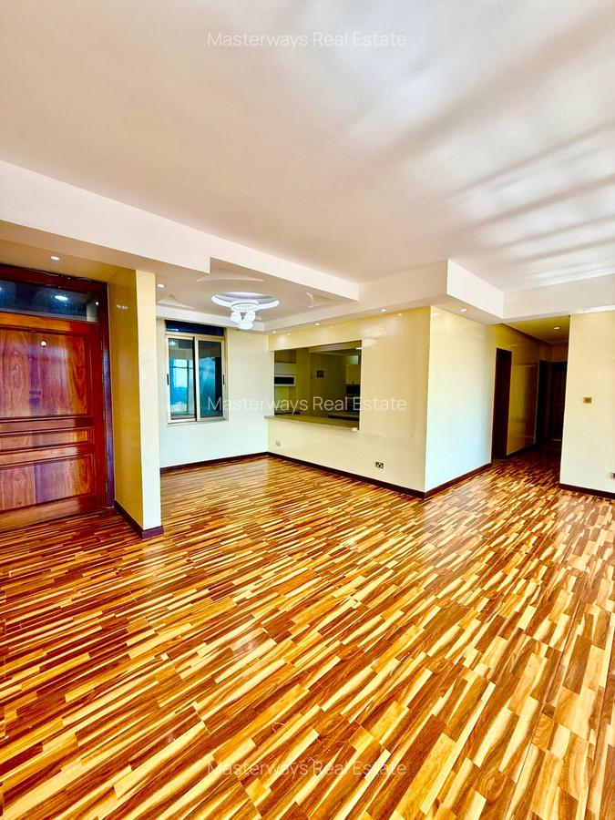 3 Bed Apartment with En Suite in Parklands - 16