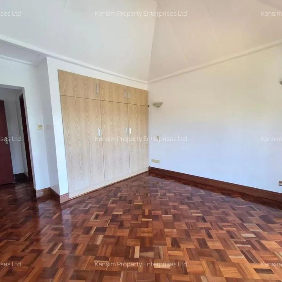 5 Bed Townhouse with En Suite in Runda - 6