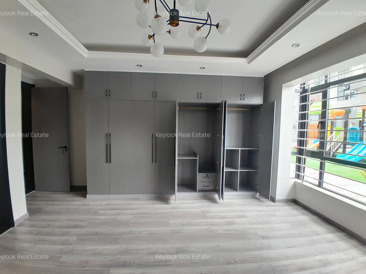 4 Bed Apartment with En Suite at Makueni Close - 15