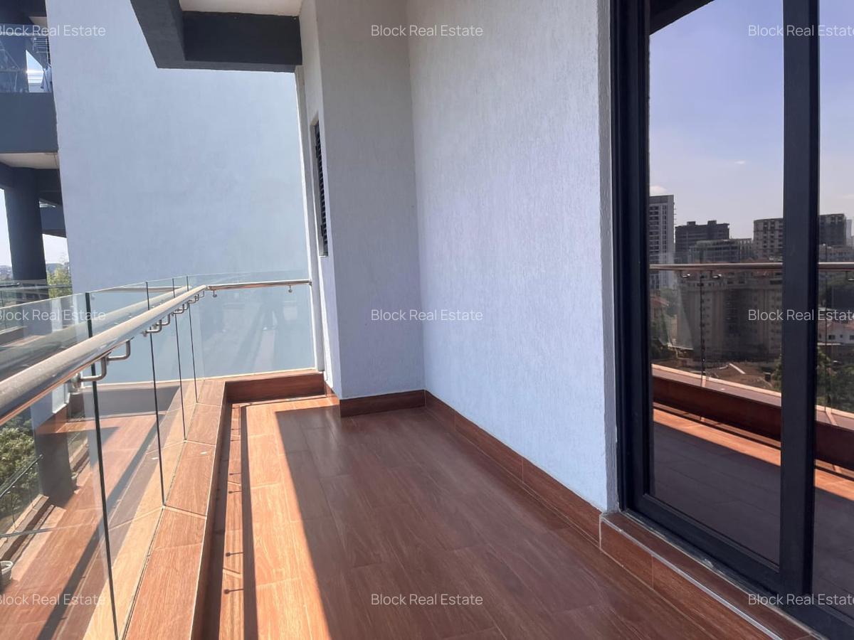 4 Bed Apartment with En Suite in Spring Valley - 6