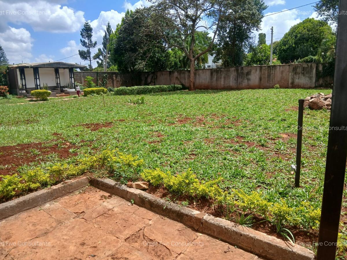 5 Bed House with En Suite in Runda - 19