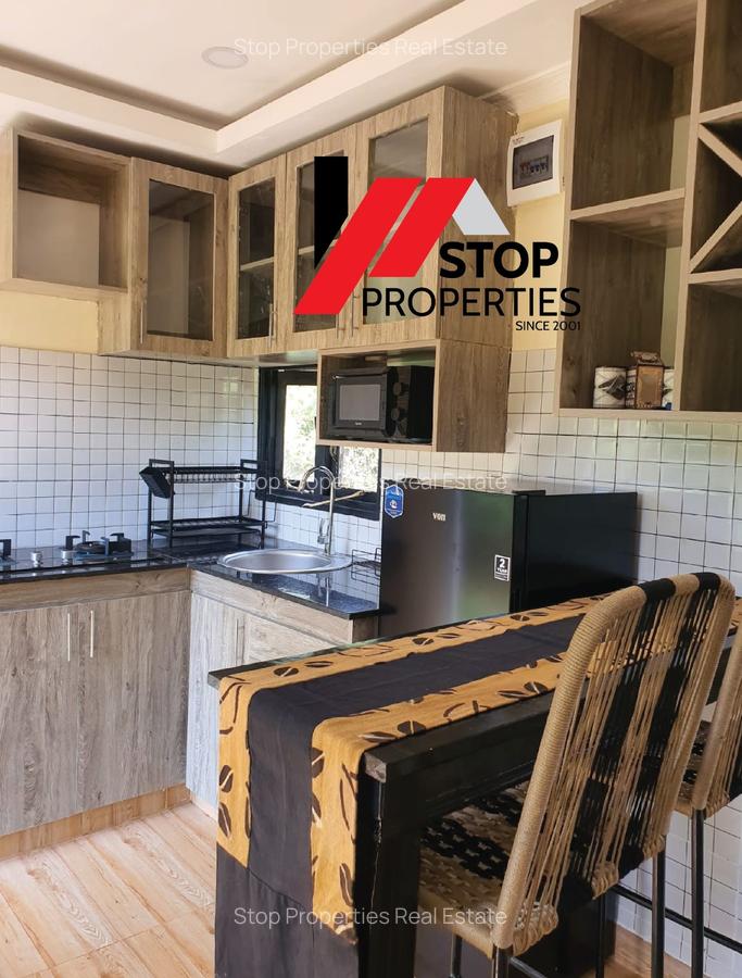 1 Bed House with En Suite in Loresho - 2