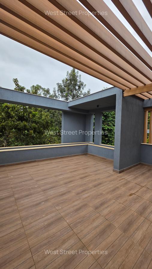 5 Bed Villa with En Suite at Lavington - 9