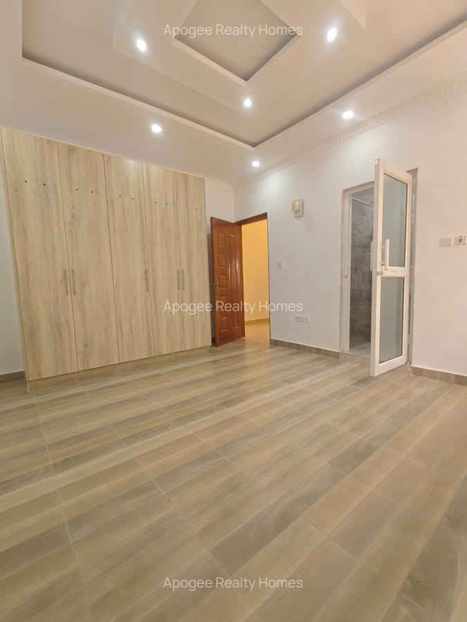 3 Bed Apartment with En Suite at Nairobi - 11