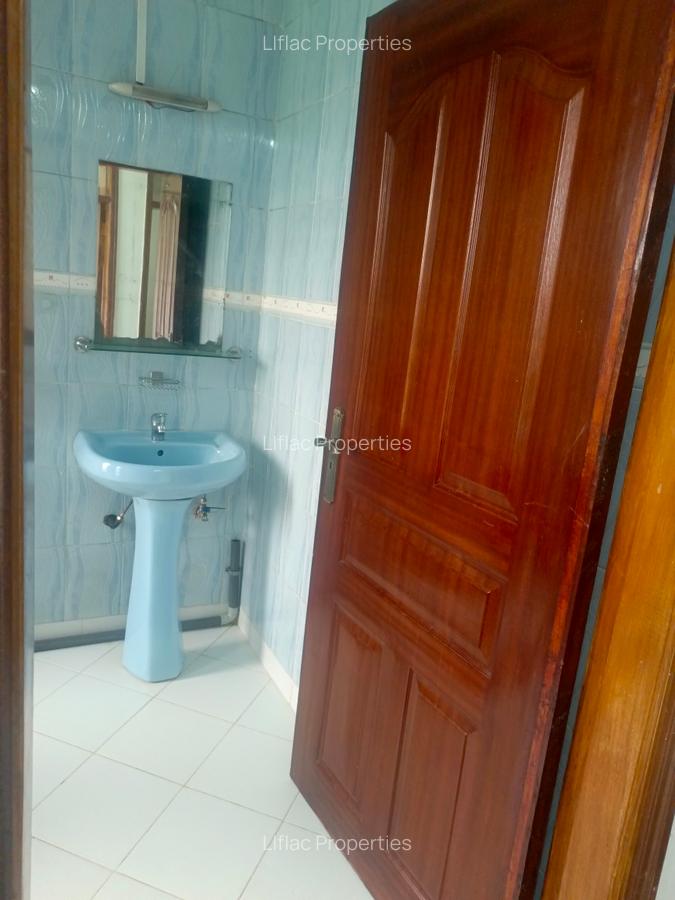 2 Bed House with Garden in Nyari - 12