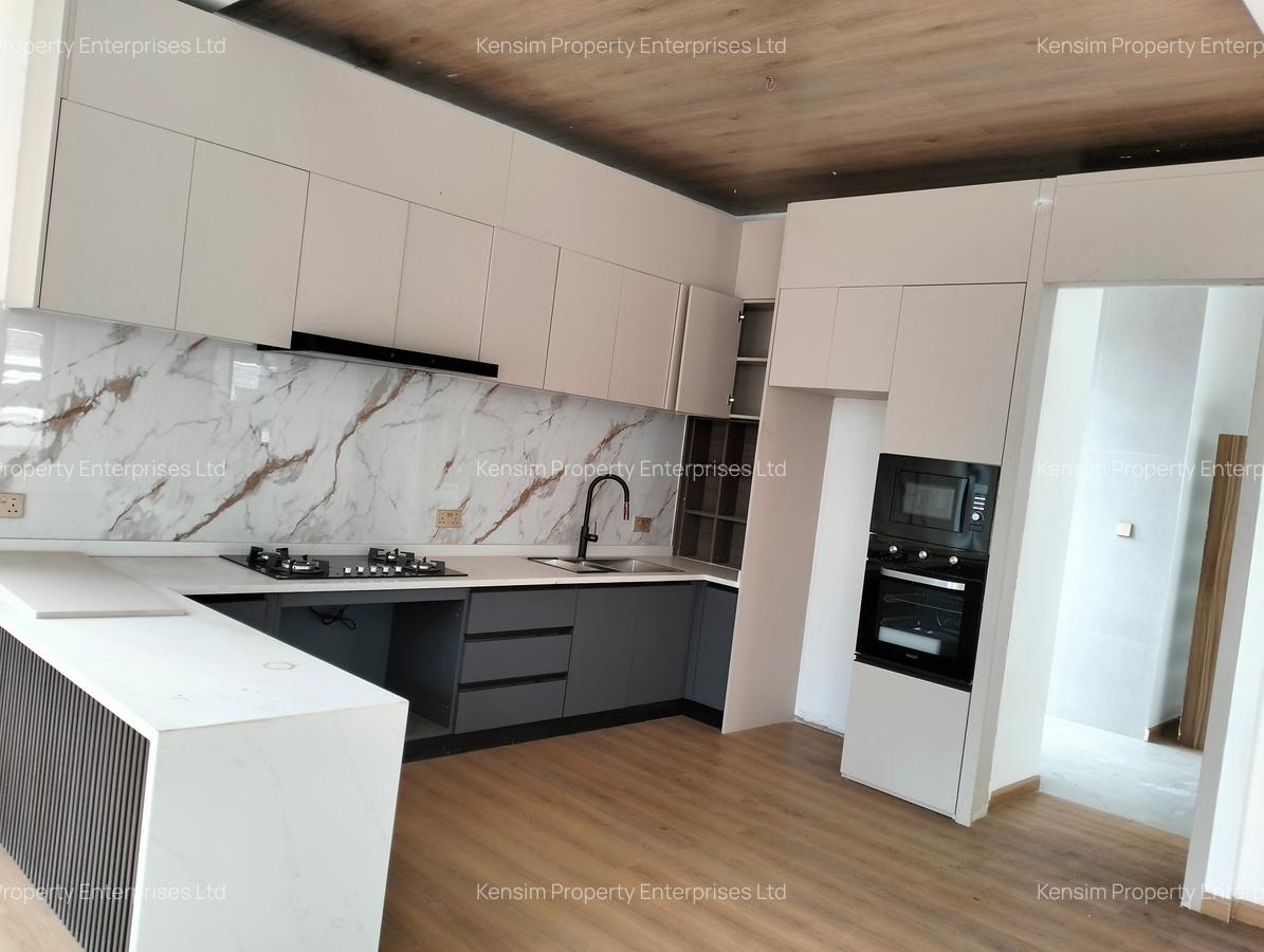 5 Bed Townhouse with En Suite in Lavington - 17