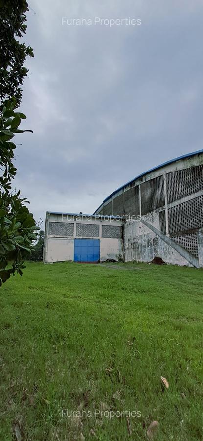 Warehouse in Kikambala - 1