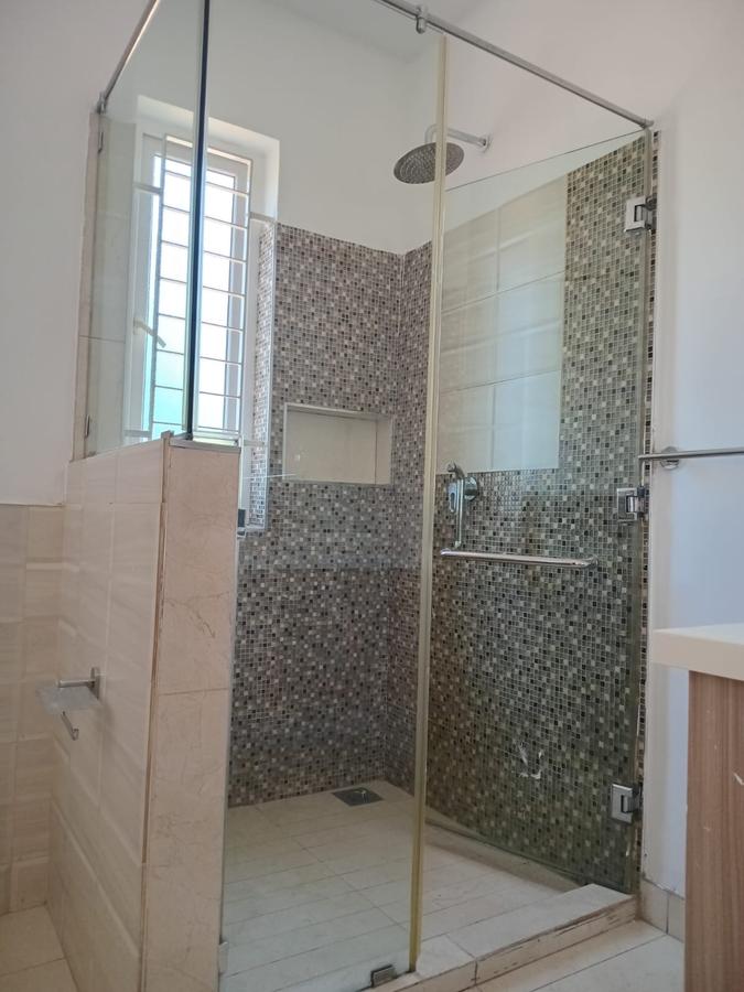 5 Bed Villa with En Suite at Convent Road - 7
